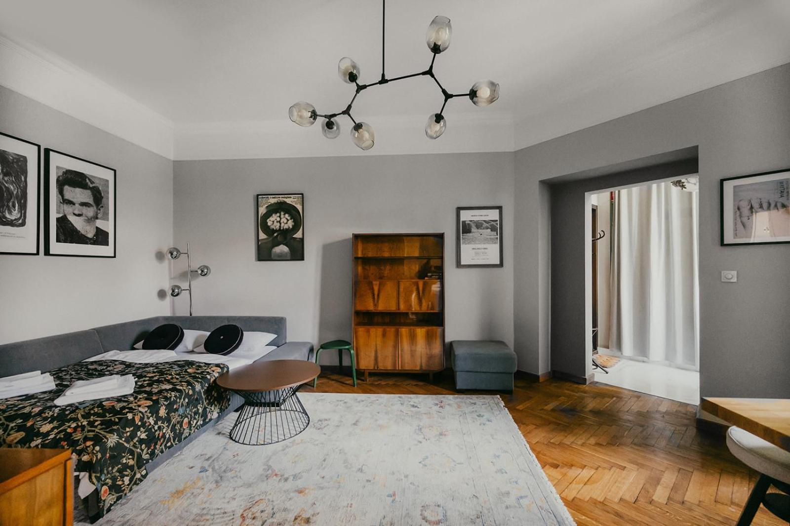 Antique Apartments Old Town Krakow Bagian luar foto