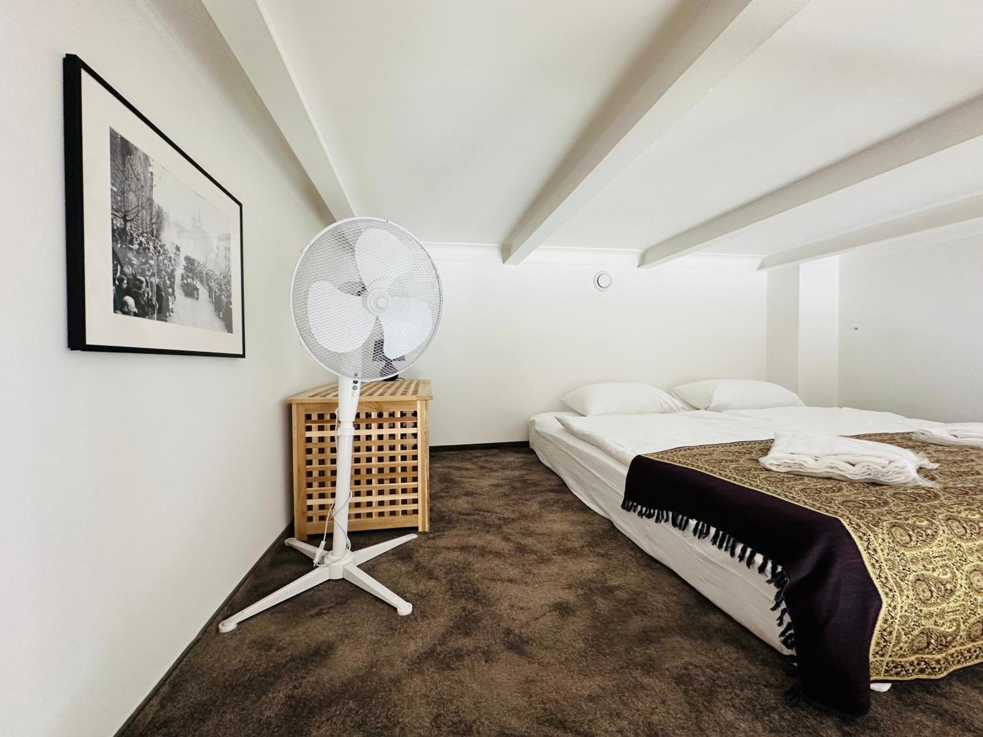 Antique Apartments Old Town Krakow Bagian luar foto